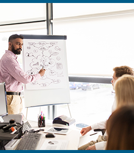 internationalline-trabajadores-en-oficina